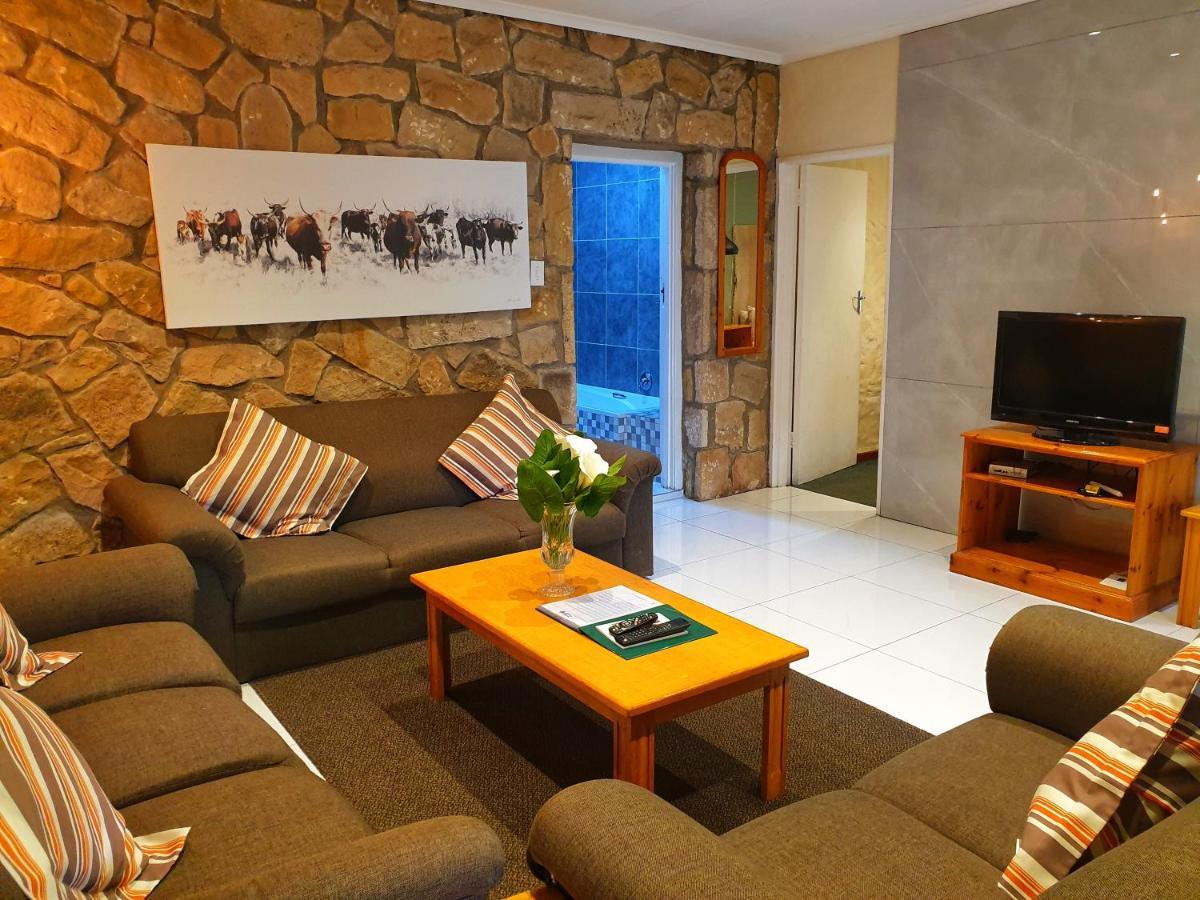 Gooderson Leisure Mountain View Cottages Self Catering And Timeshare Resort Drakensberg Garden Dış mekan fotoğraf